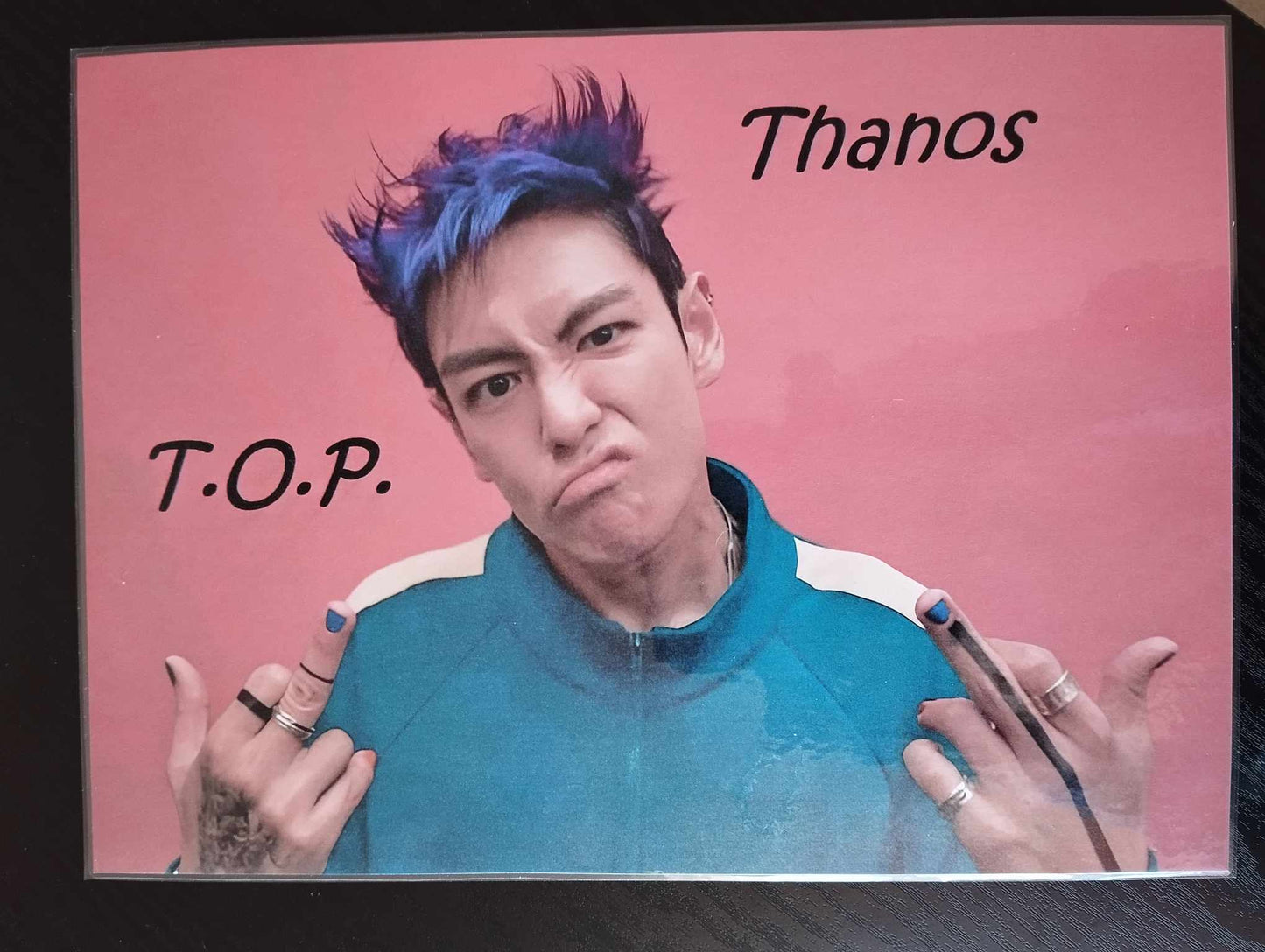 Set décoratif ou Reception  7 pièces  K-POP BIGBANG T.O.P. Seunghyun Thanos