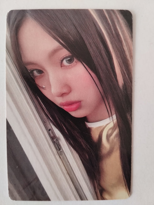 Photocard   NEWJEANS Bunnyland Guide Hyein