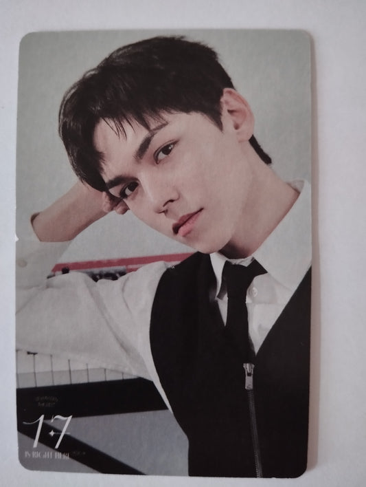 Photocard   SEVENTEEN  "17 is right here" Vernon