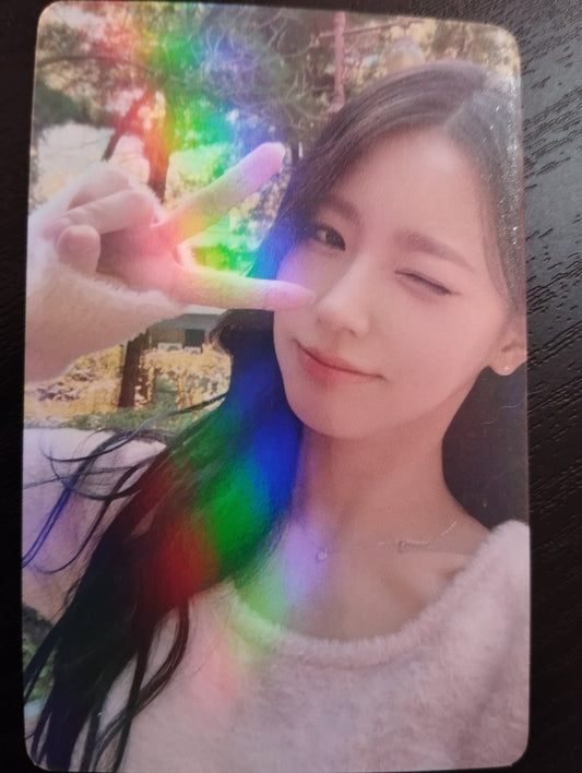 Photocard (G)I-dle  Go for it 2024 Season's greetings Miyeon