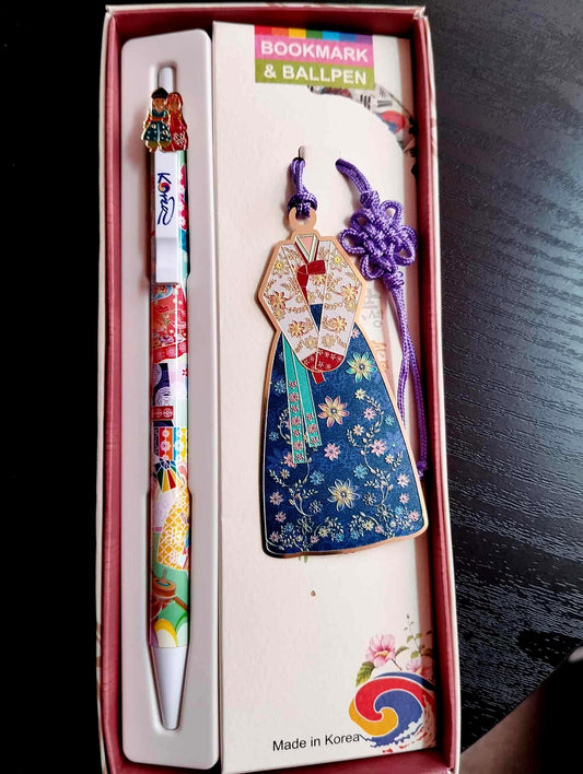 image principale d'ensemble marque pages coréen, hanbok et norigae et son stylo assorti fabriqué en coree du sud