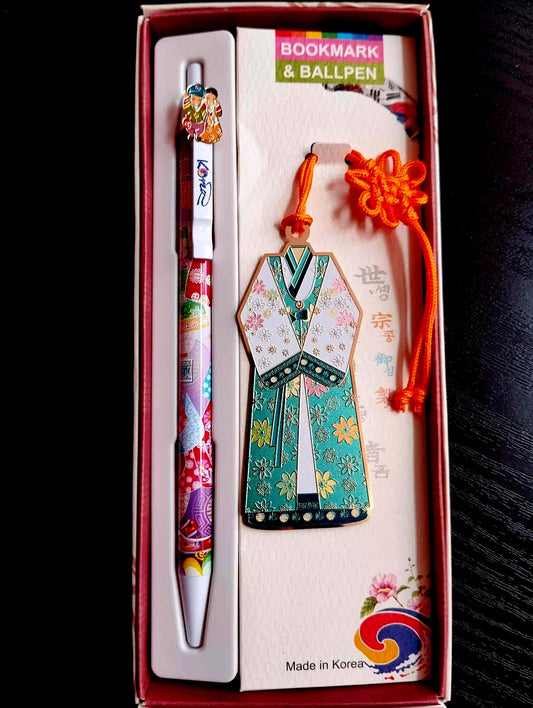 image principale d'ensemble marque pages coréen, hanbok et norigae et son stylo assorti fabriqué en coree du sud
