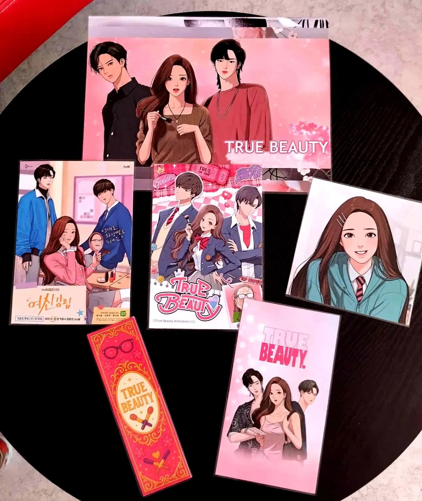 Pack Décoration Webtoon – True beauty + Marque pages