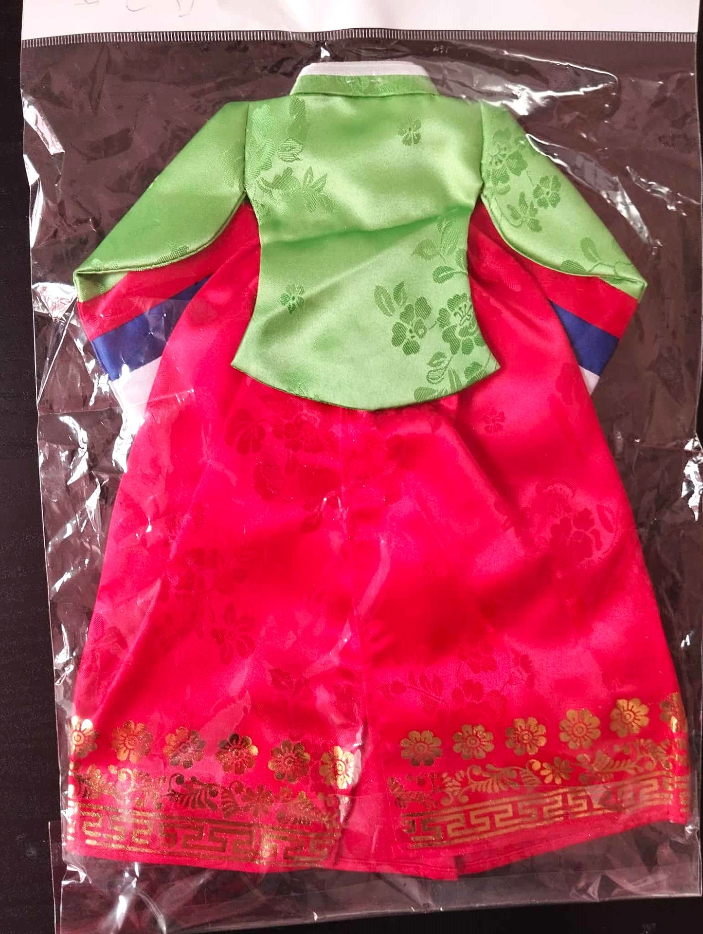 Mini hanbok coréen décoratif venu d'Hahoe village Corée du sud