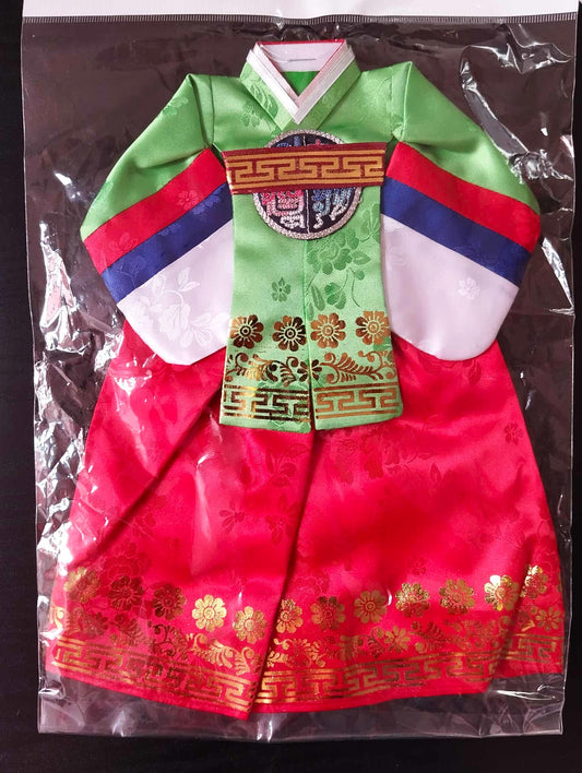 image principale de mini hanbok décoratif hahoe village coree du sud korea rouge et vert