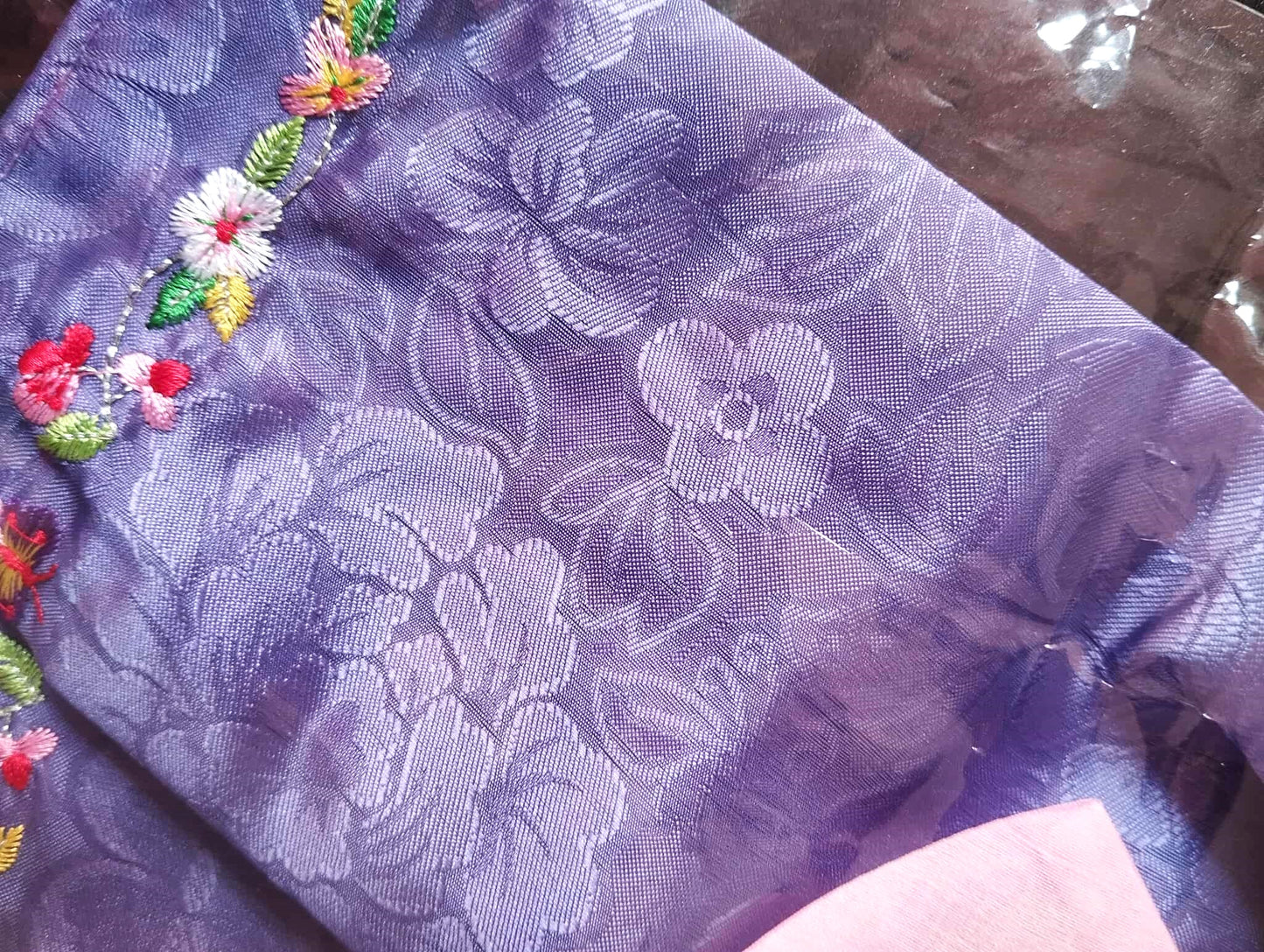 Mini Hanbok coréen traditionnel décoratif venu d' Hahoe village