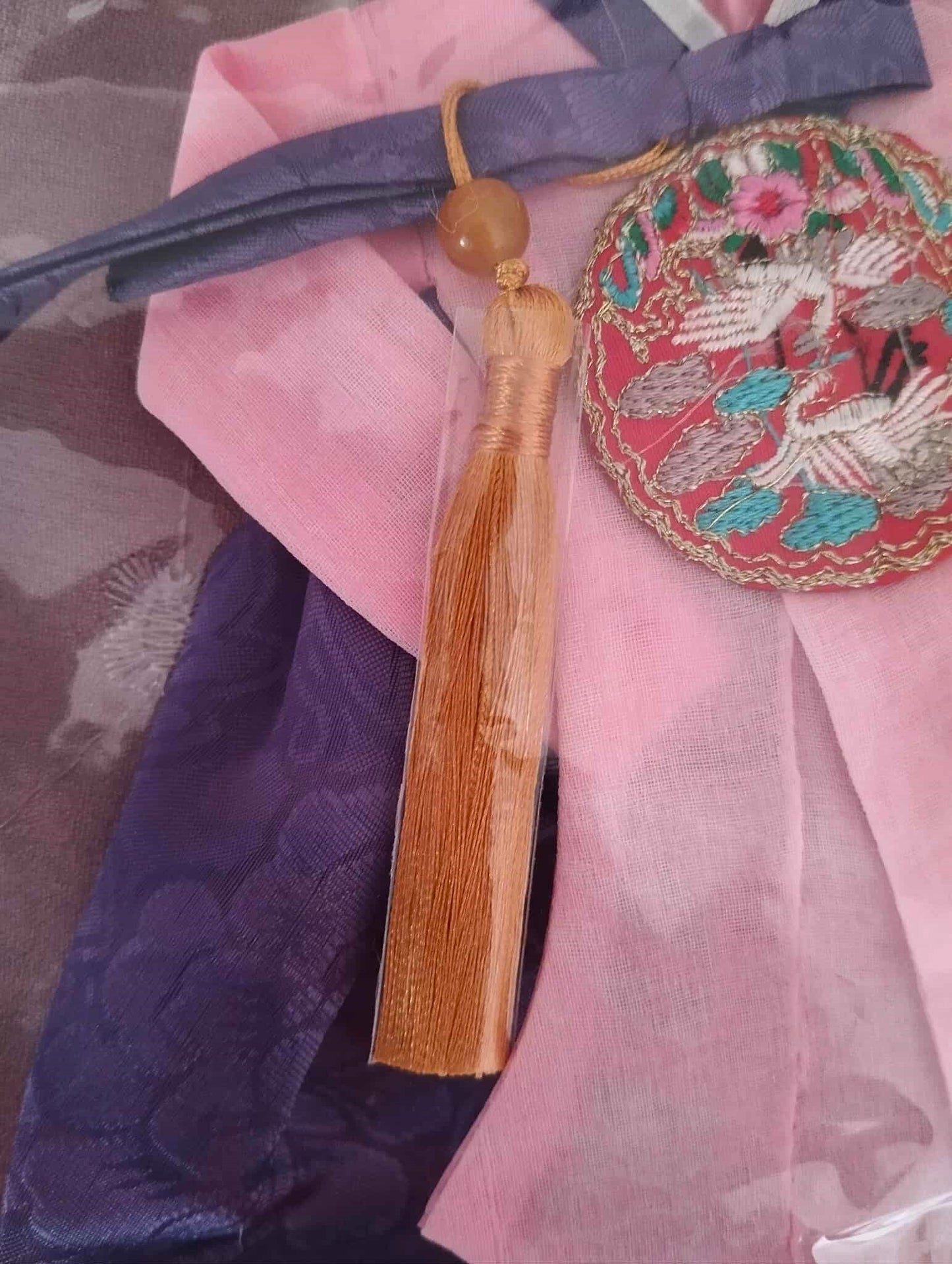 Mini Hanbok coréen traditionnel décoratif venu d' Hahoe village