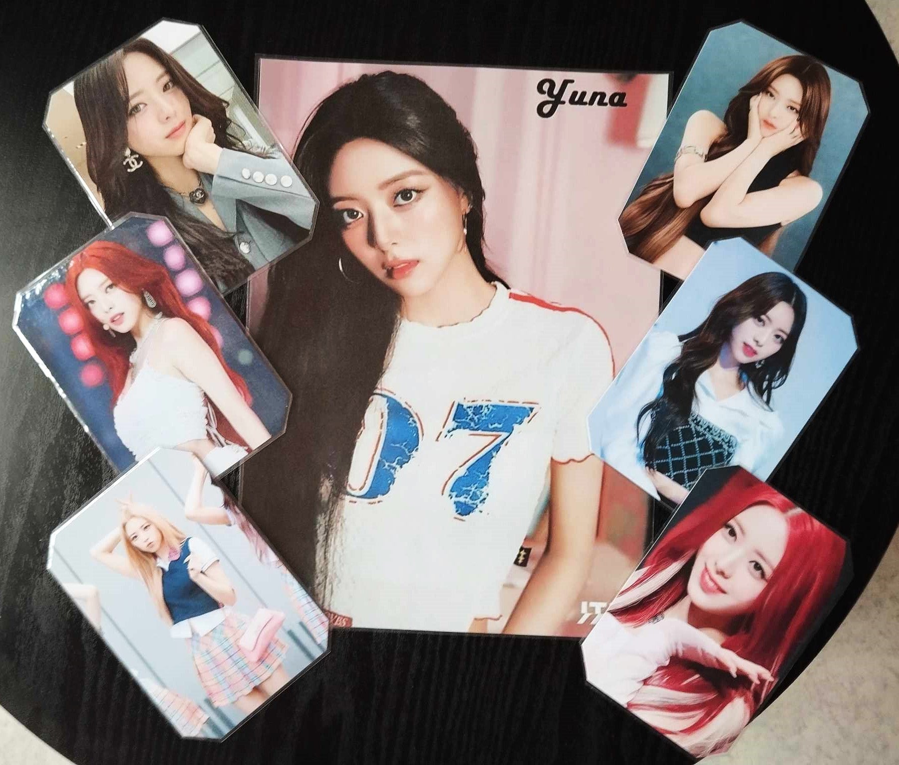 image principale de pack décoration k pop itzy yuna