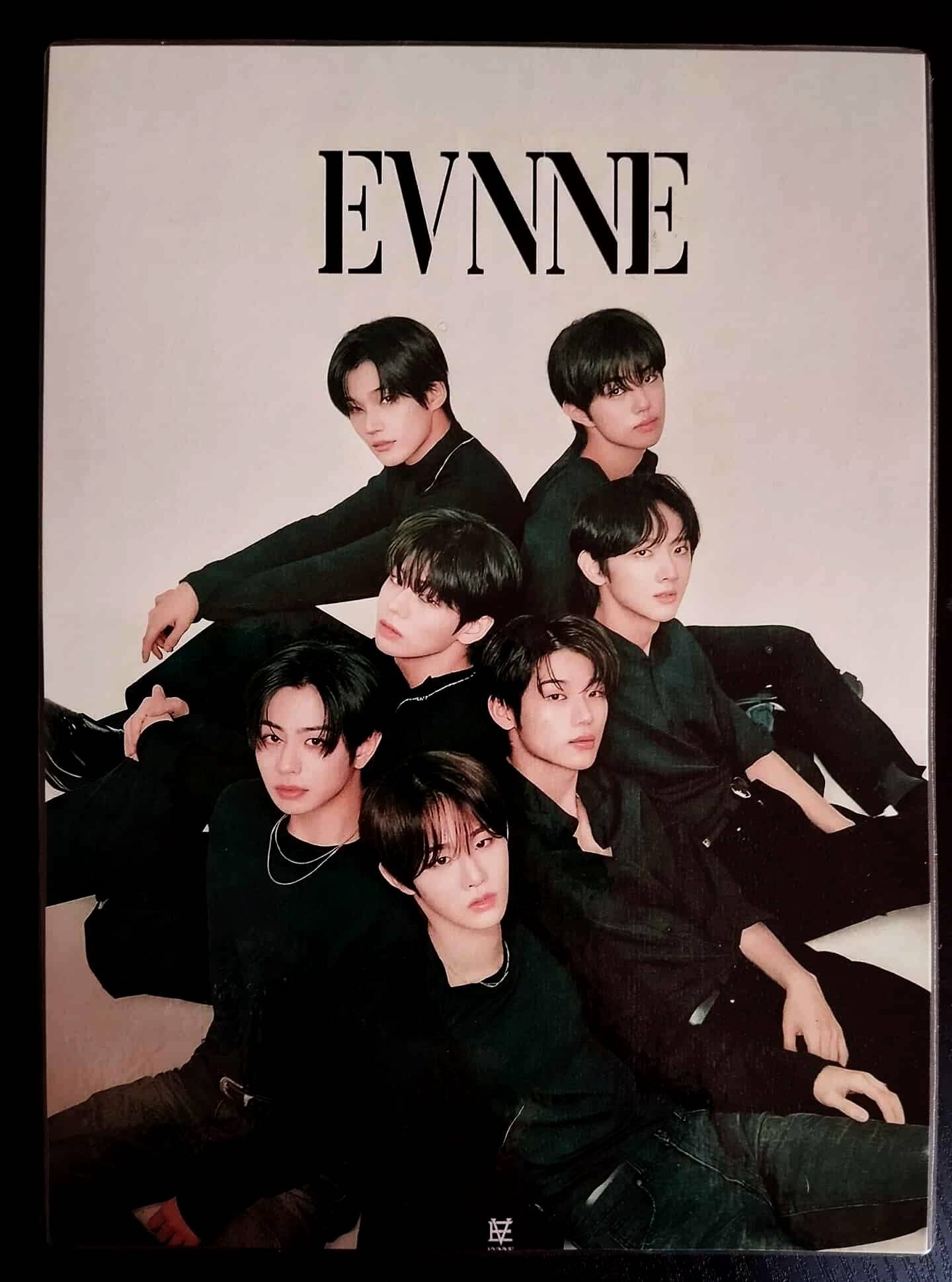 K-pop EVNNE decoration pack