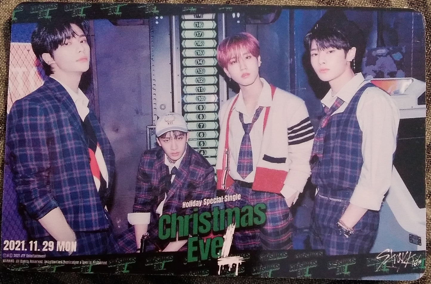 Photocard  STRAYKIDS  Christmas evel   Hyunjin, Bangchan, Han jisung, I.N.