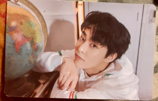 Photocard  EXO  Don t fight the feeling  Xiumin