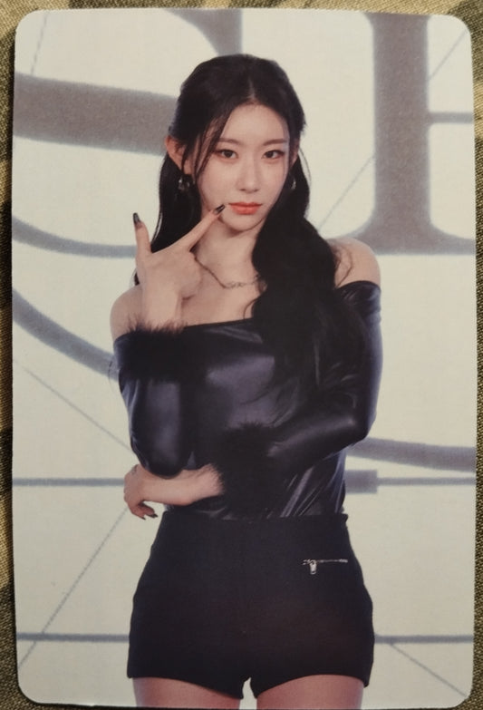 Photocard ITZY  Cheshire  Chaeryeong